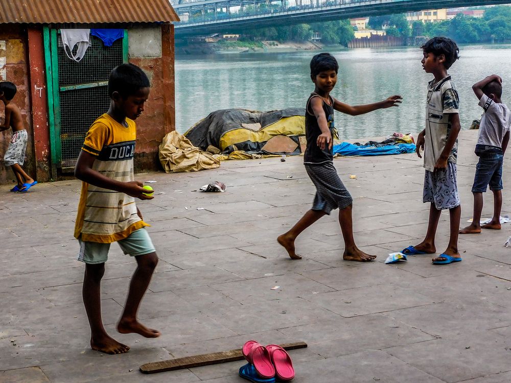 CRICKET IN RIVERSIDE