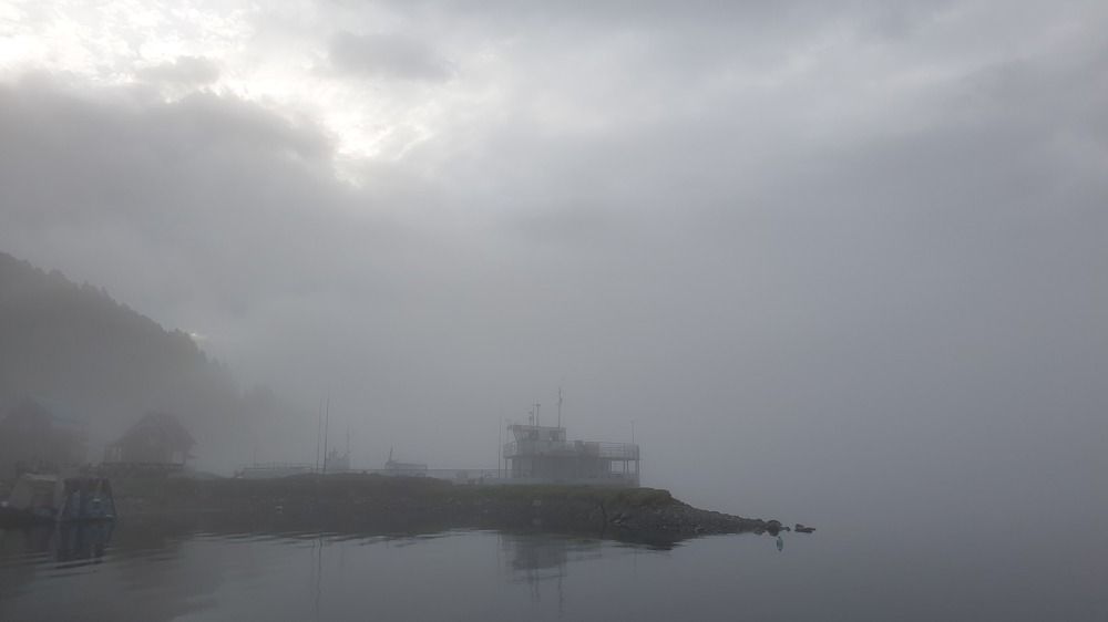 Туман на Телецком озере