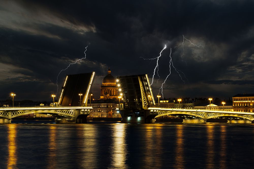 Благовещенский мост