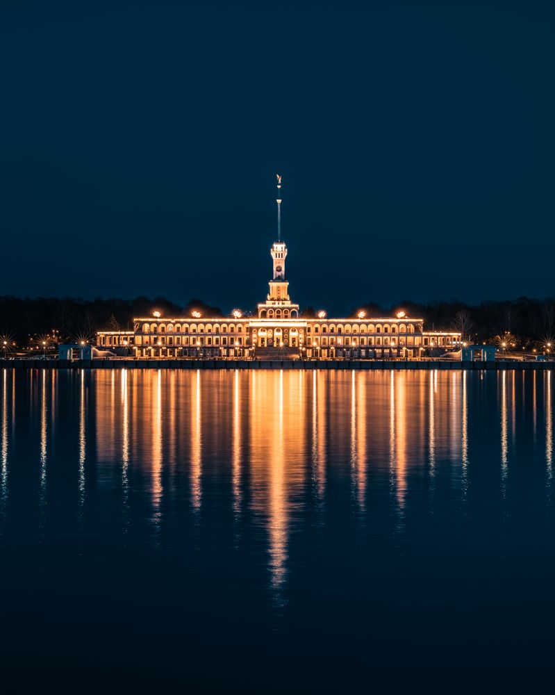 Фотография автора Константин Муравьев