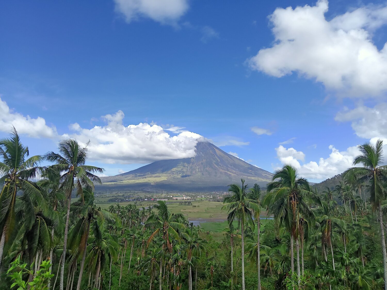 Mayon Volcano Perfect Cone Beautiful Disaster