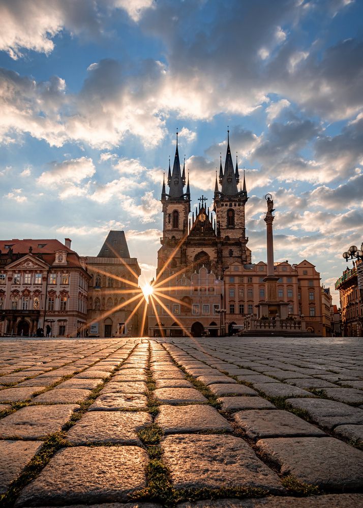 Photograph by Phi Hùng Bùi