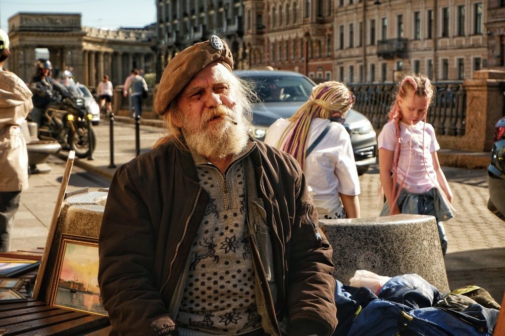 Уличный художник.