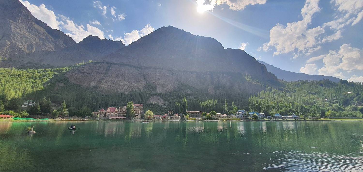 Lower Kachura Lake - Shangrila