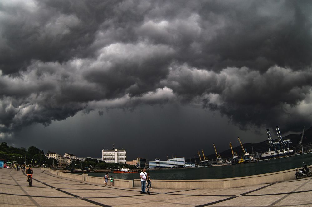 Photograph by Tateshi