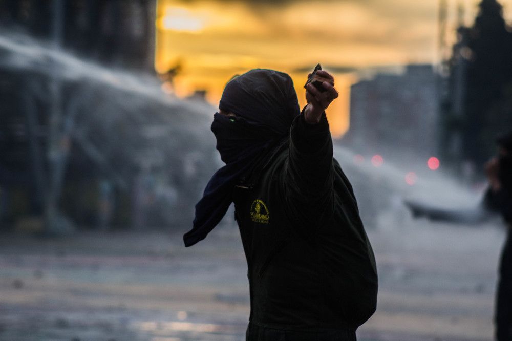 En nombre de la revolución