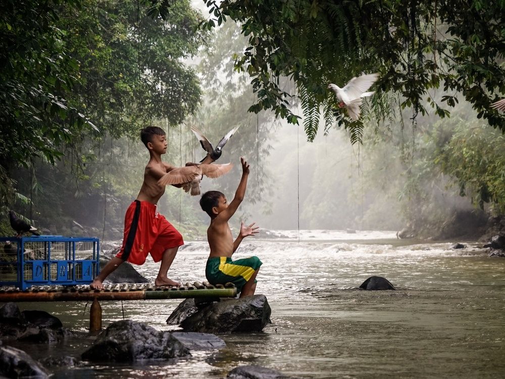 Photograph by Amir Toha