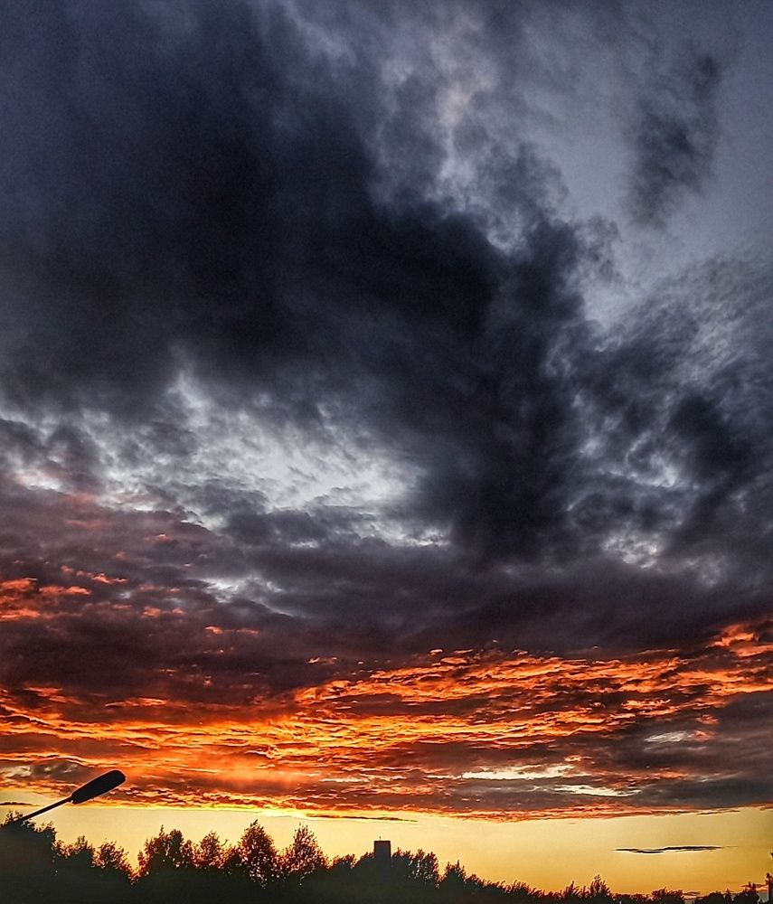 Суровый закат.