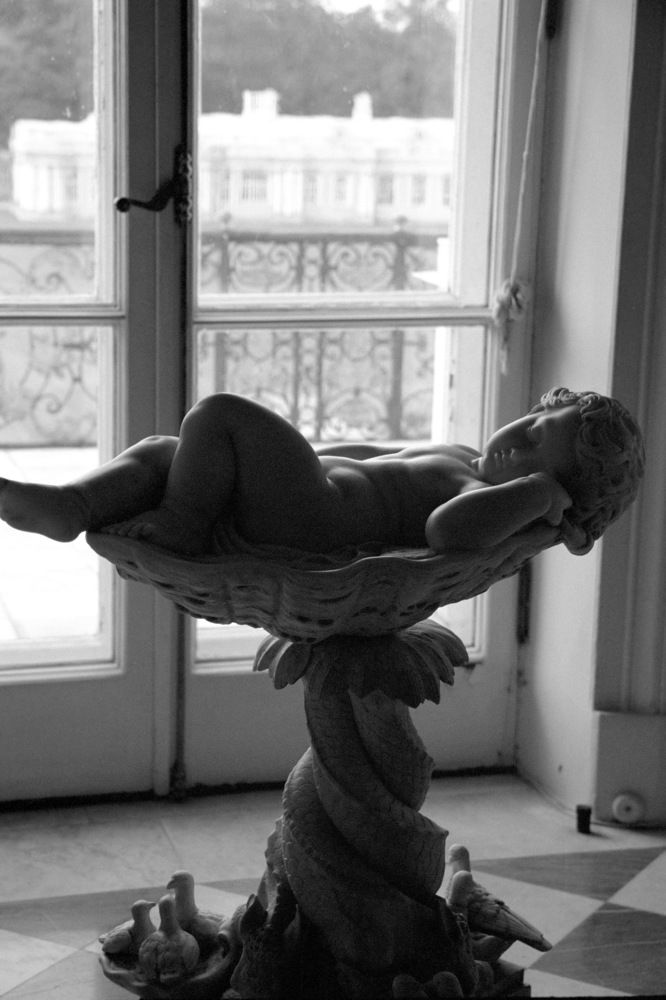 Спящий мальчик...Екатерининский дворец ...