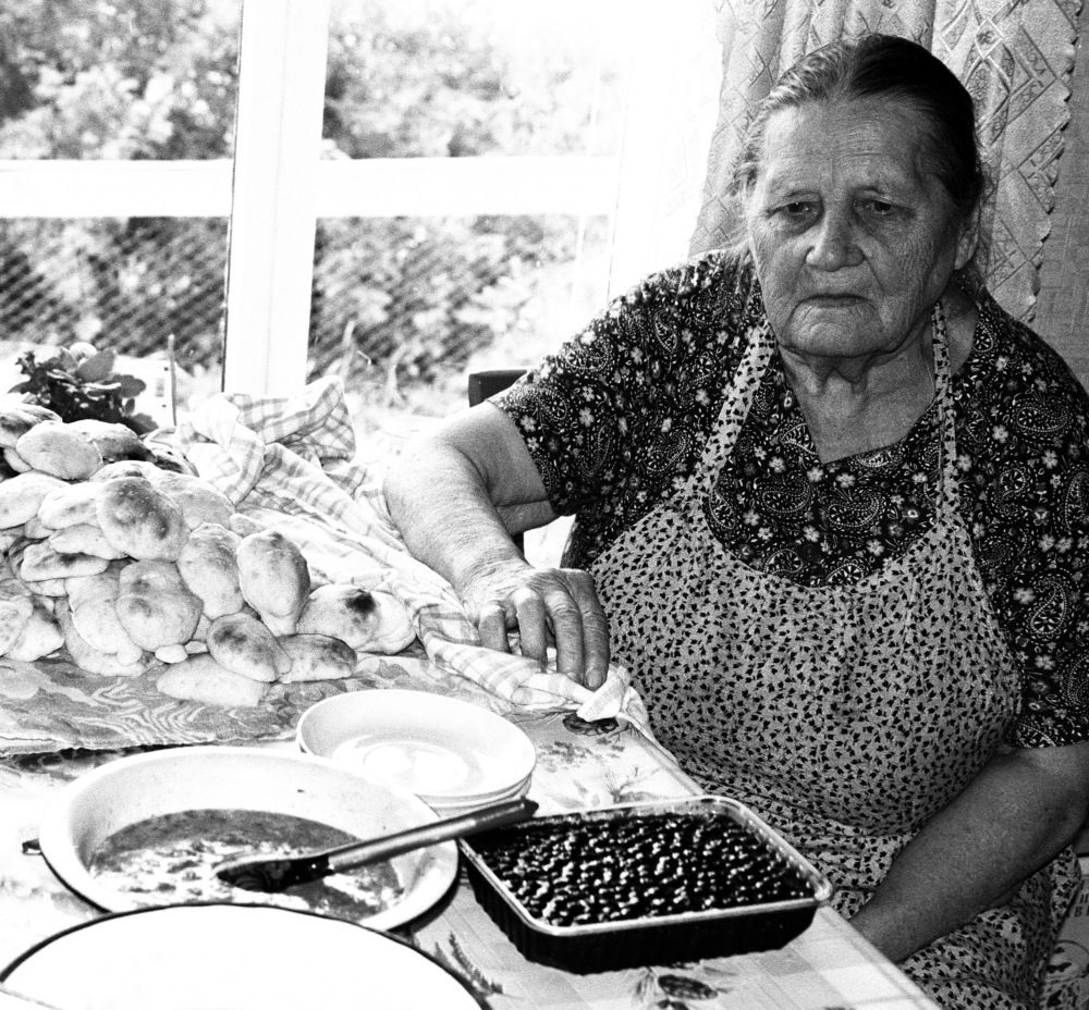 Бабушка Люба...!