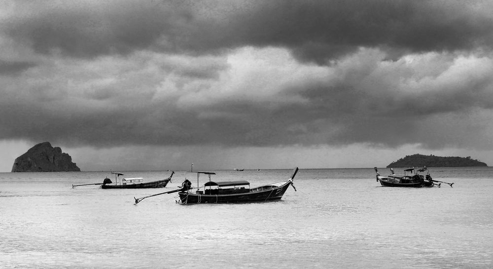Перед штормом  Before the storm.