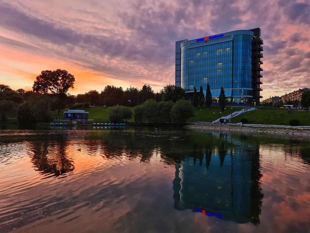 Красивый вечерний закат.