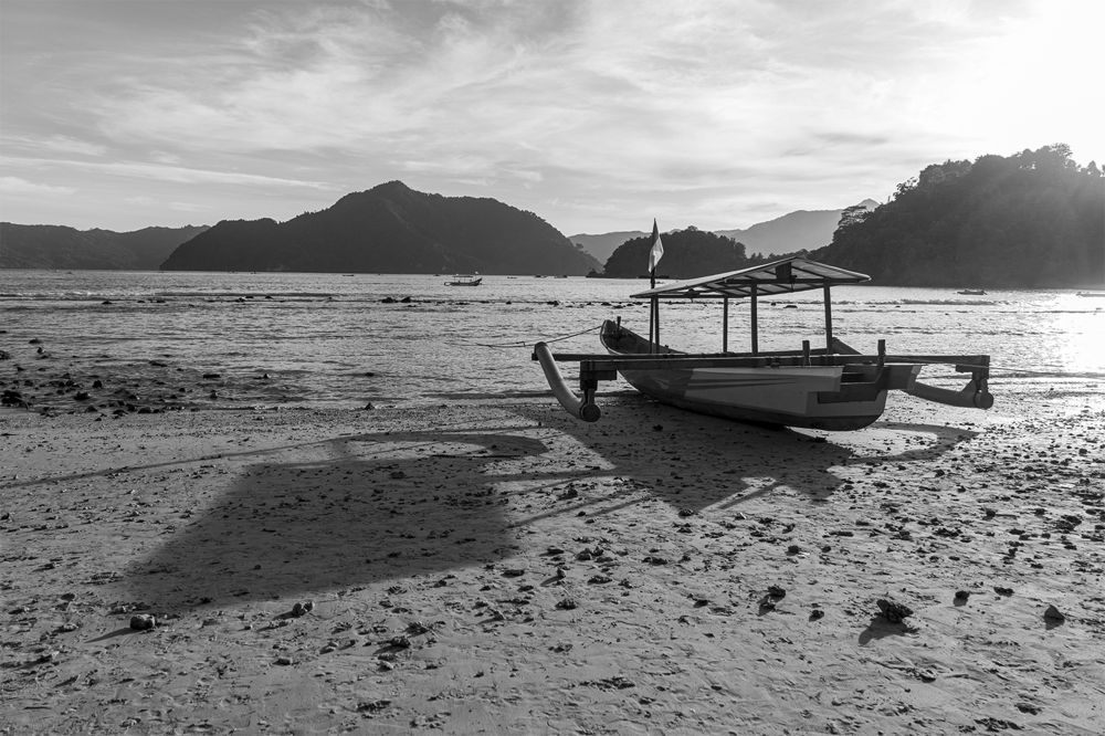 Photograph by bambang Tjiptoroso