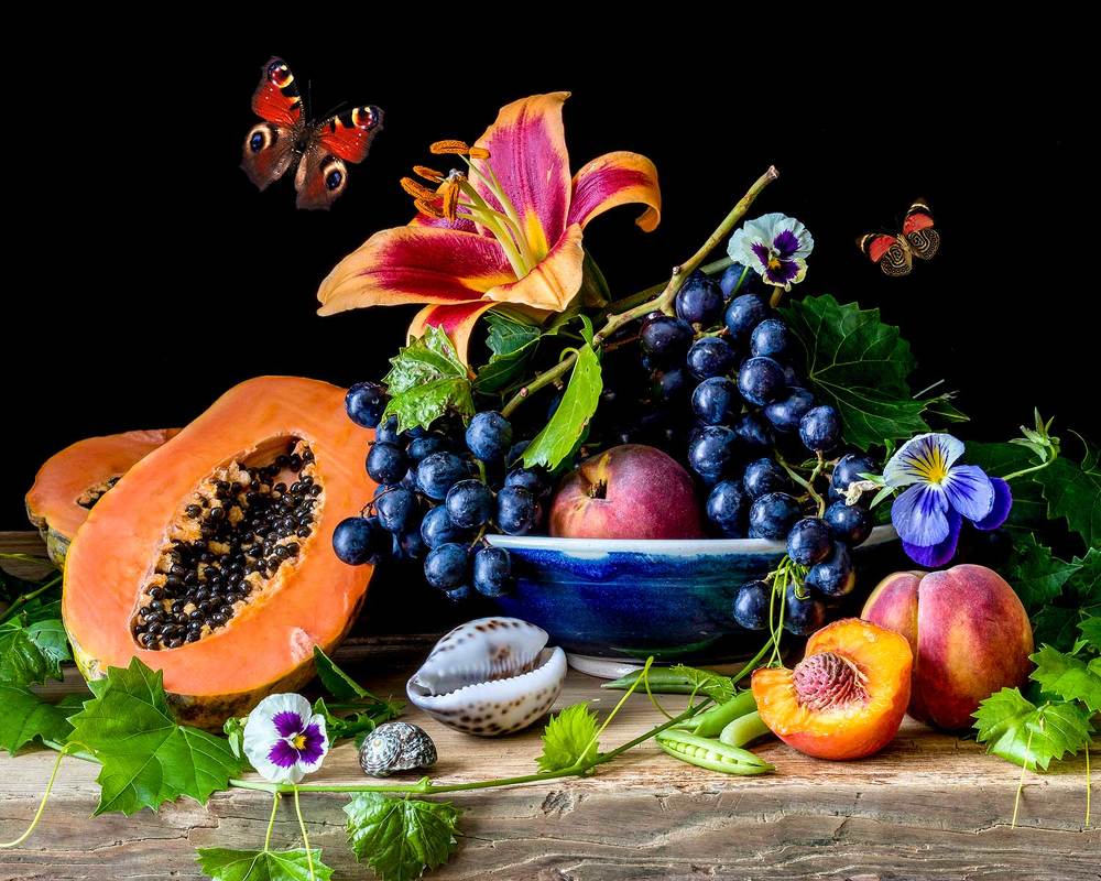 "Papaya and Grapes" by Yana Slutskaya
