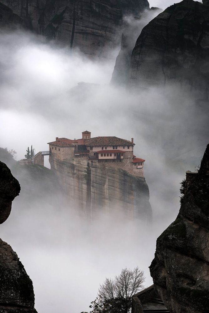 Photograph by Nikos Leonov