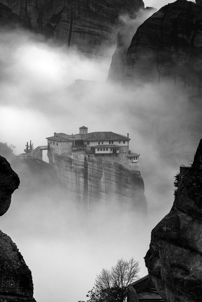 Photograph by Nikos Leonov