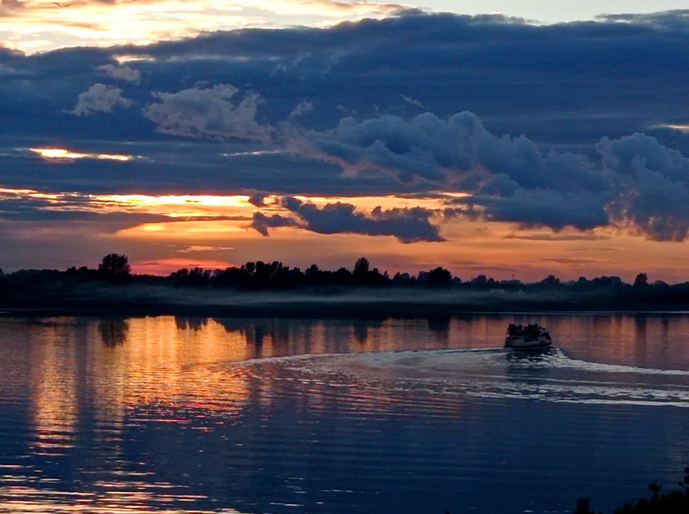 ЗАКАТ НАД ТОМЬЮ