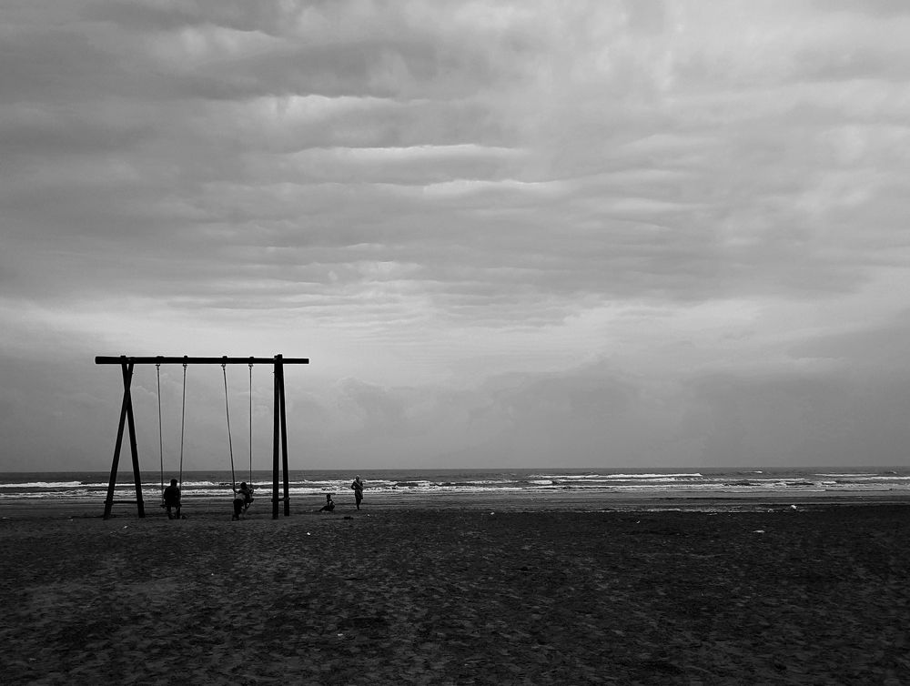 Photograph by Zahra HassanPour