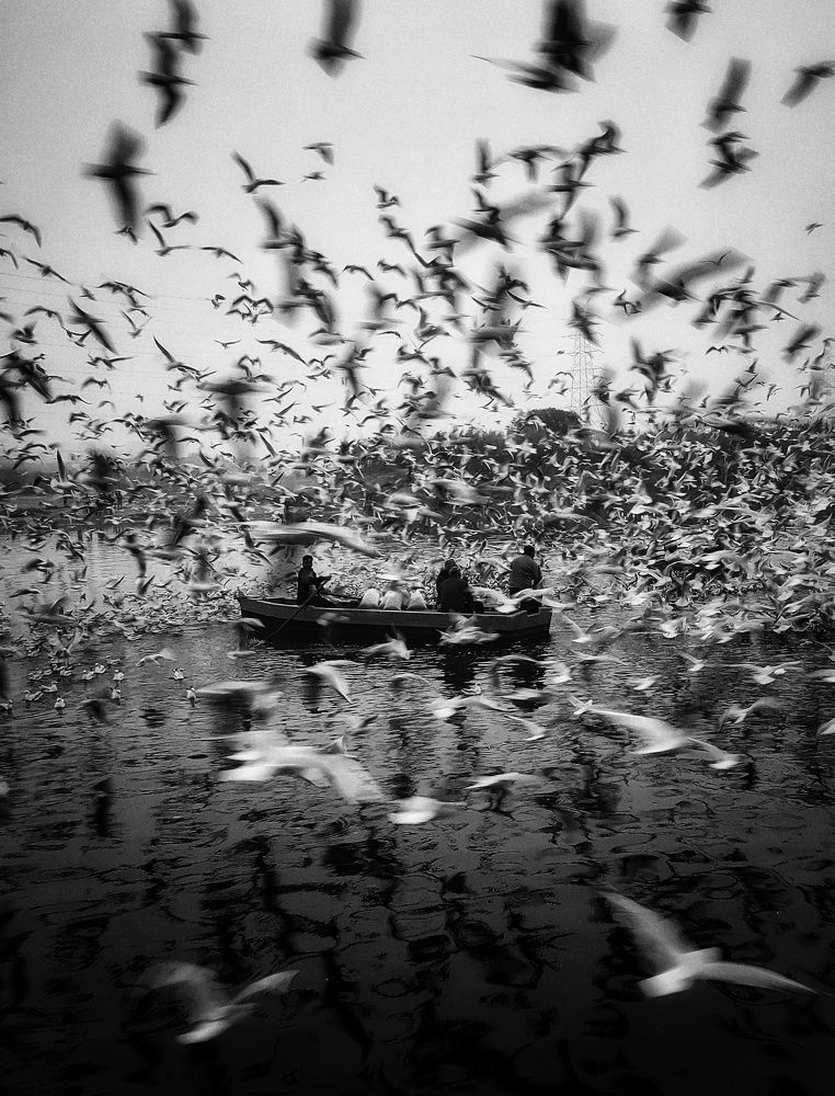 Yamuna Ghat rush hour