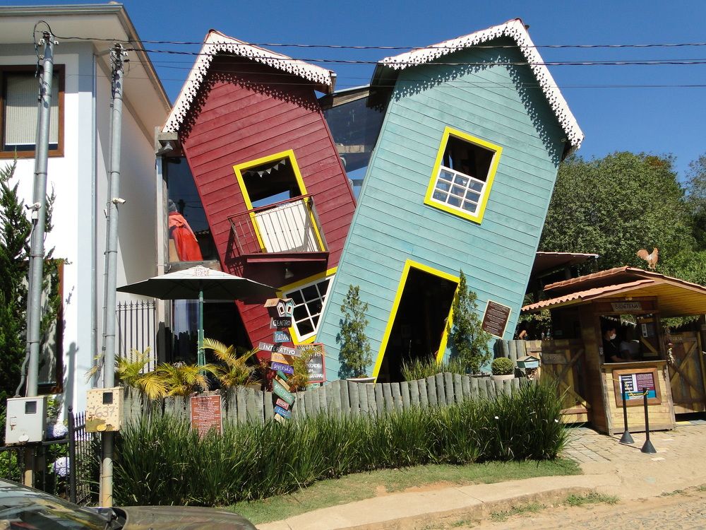 Las casas derrumbadas