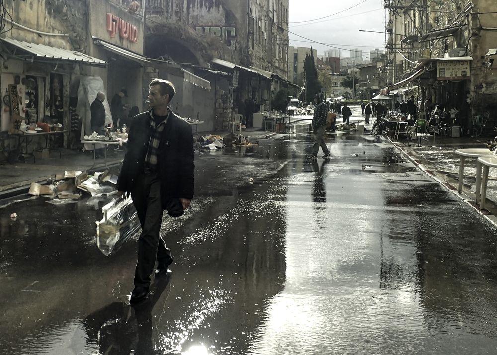 Photograph by Josef Poslavski