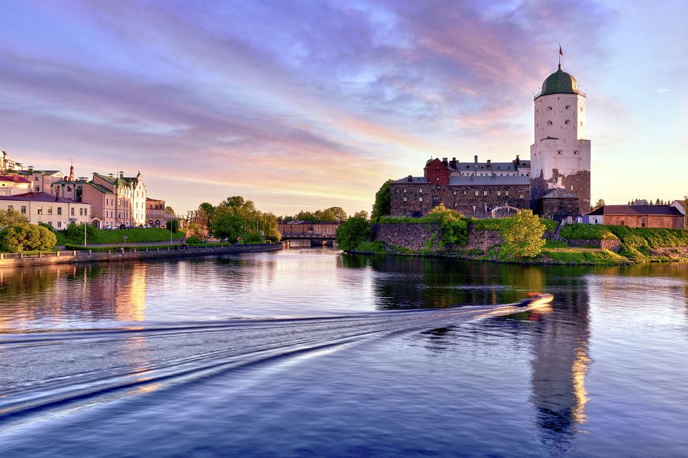 Закат у стен замка