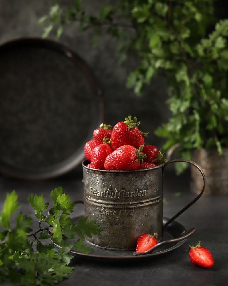 Клубничный натюрморт