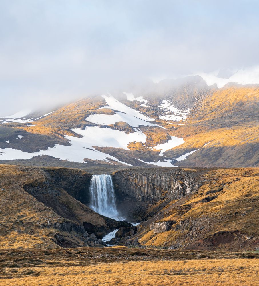 Photograph by Piotr Mickevic