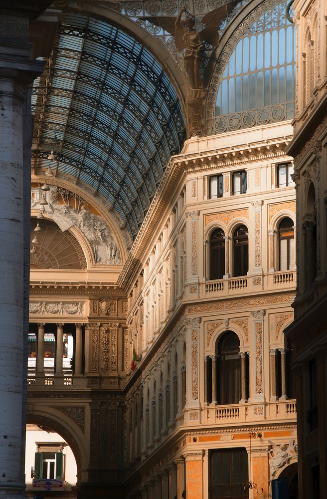 Галерея Умберто La Galleria Umberto
