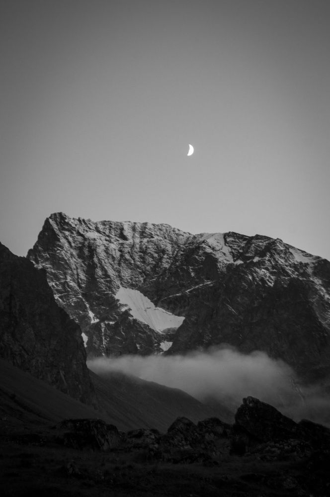 Серая твердыня