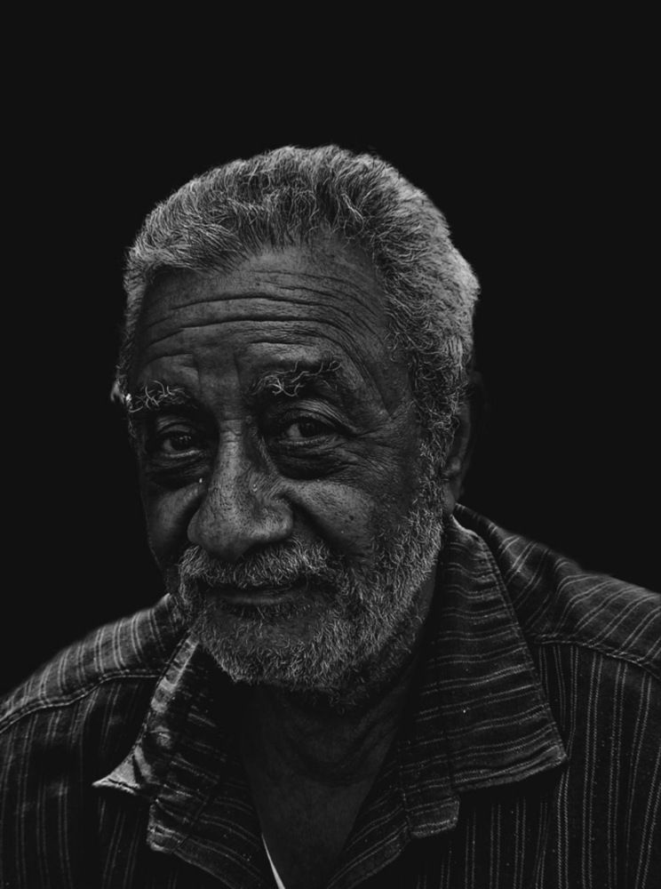 Фотография автора Mina Eesam