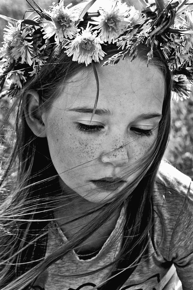 Венок из одуванчиков