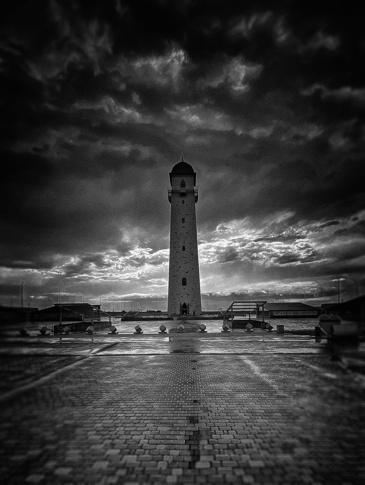 грозовая башня