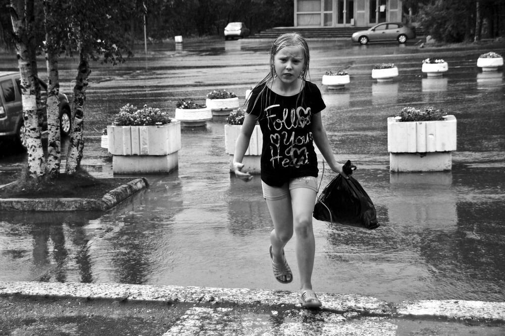 Попала под дождь