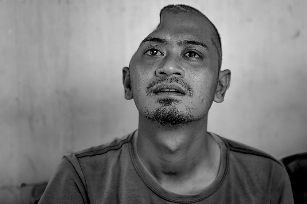 A man in injuries recovery