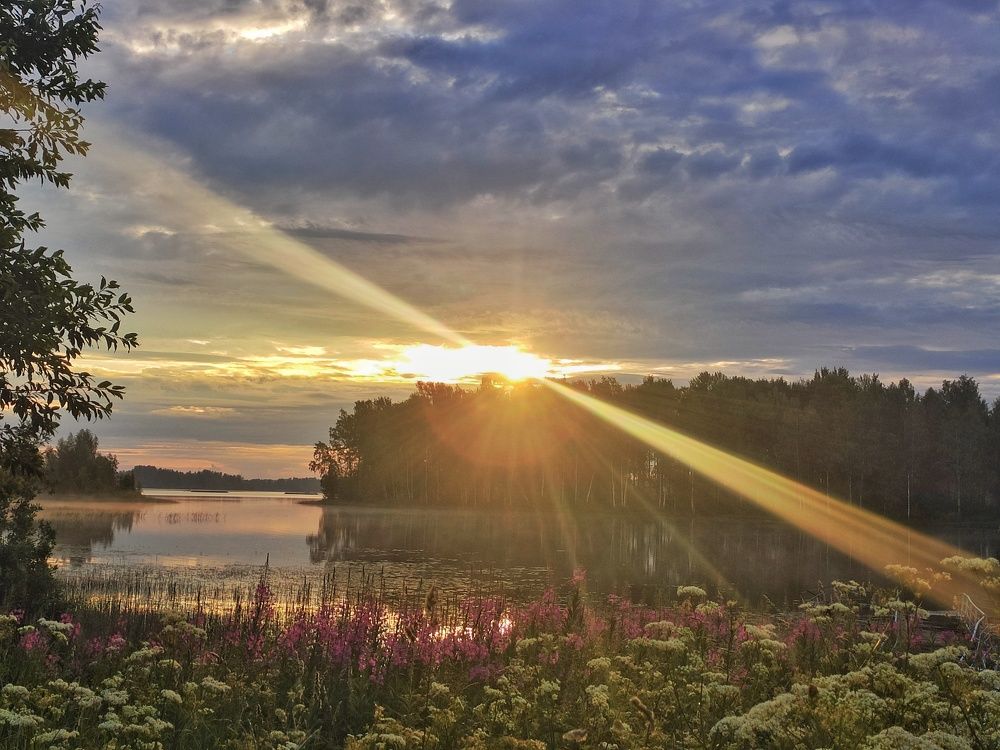 Рассвет на о. Вельë