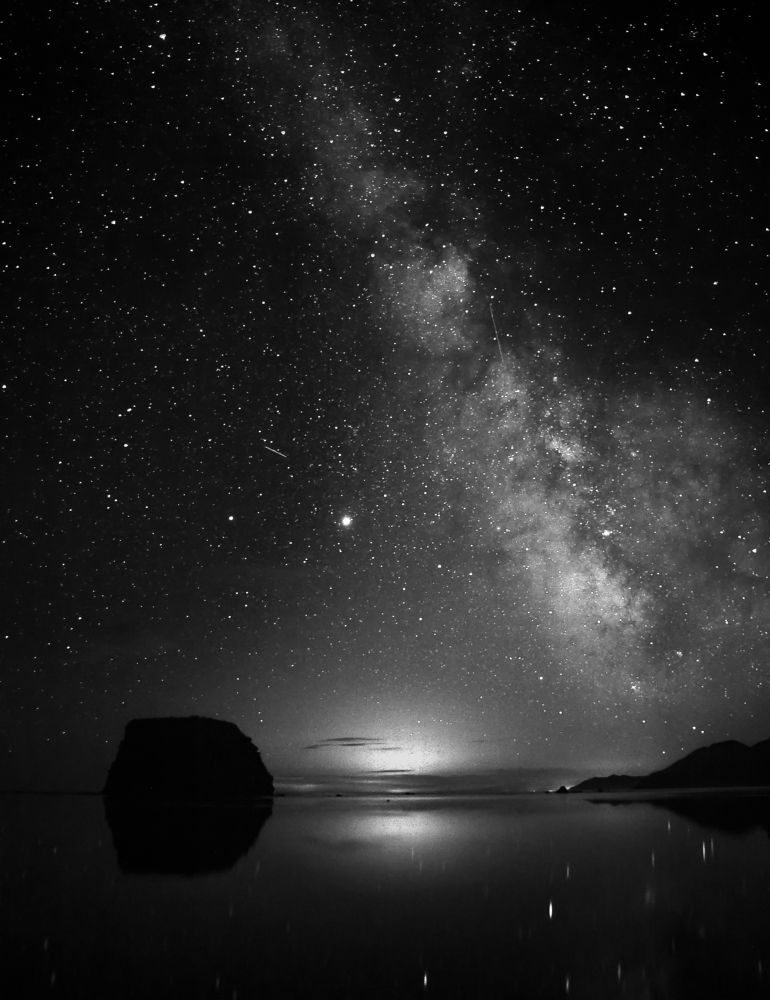 Полночь в бухте Тихой.