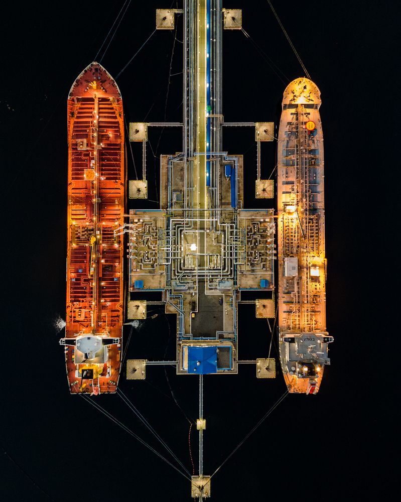 Танкеры в порту Приморска