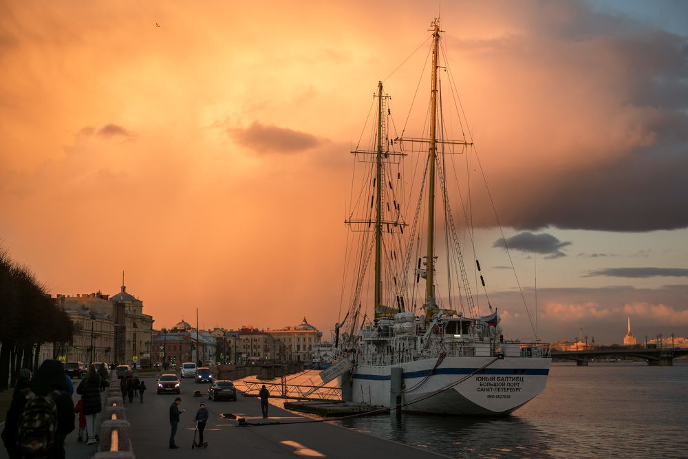 Учебное судно ЮНЫЙ БАЛТИЕЦ