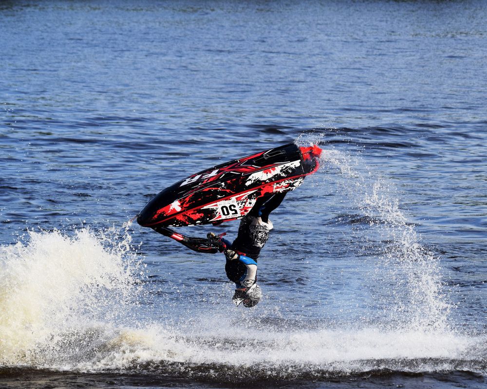 Крутой вираж.