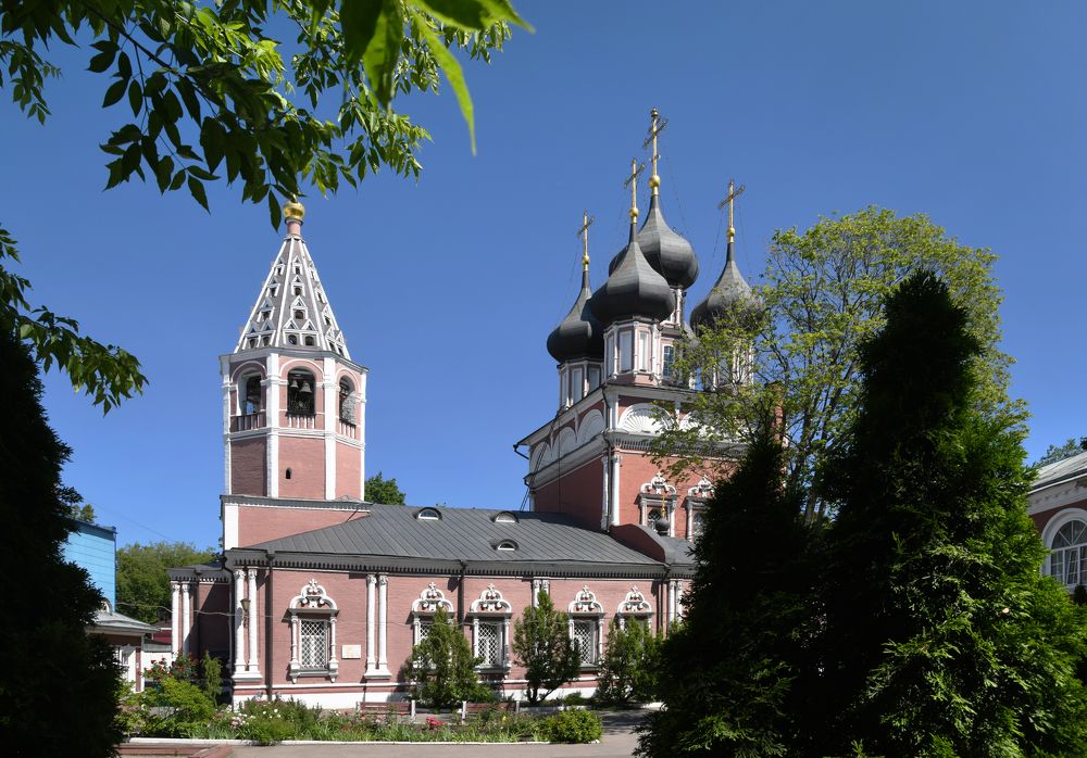 Москва. Церковь Ризоположения на Донской улице.