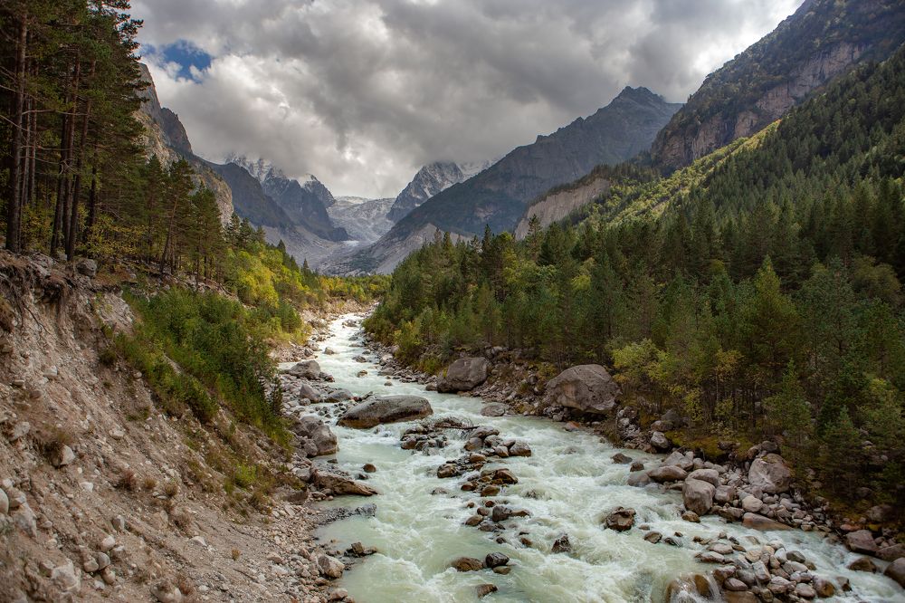 Photograph by Artur Akopyan