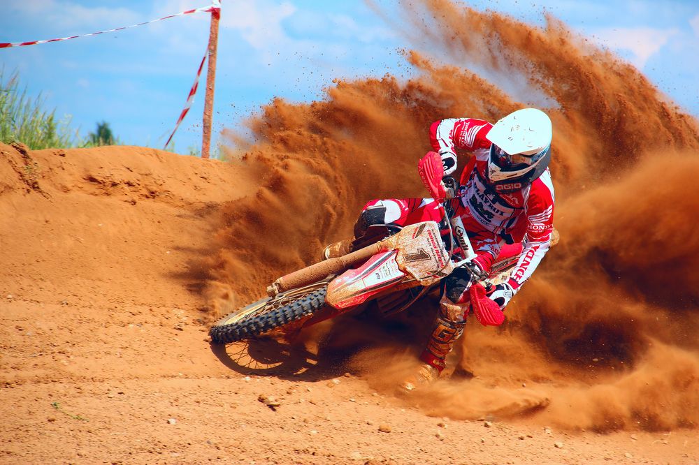 Фотография автора Андрей Почечуй