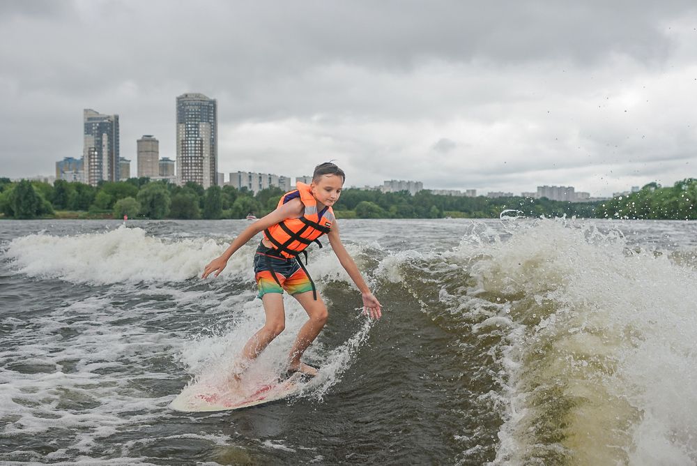 Поймать волну