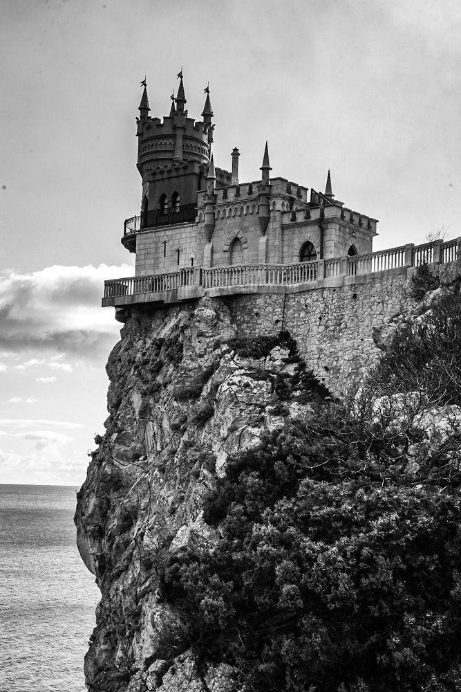 Ласточкино гнездо.