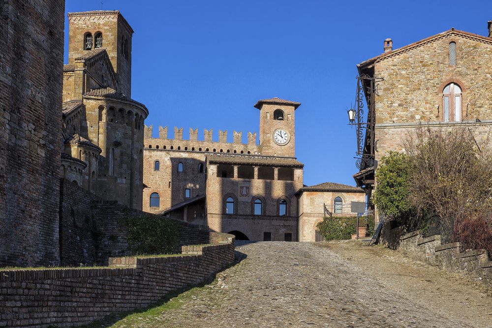 Castell'Arquato sui monti Appennini Settentrionali