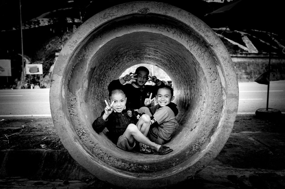 Những Em bé vùng cao