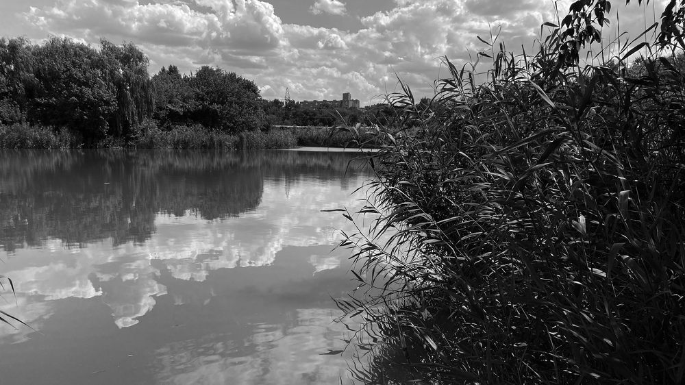 Река и облака