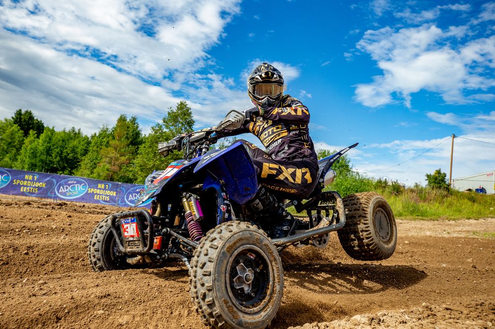 Photograph by Igor Tseskidov