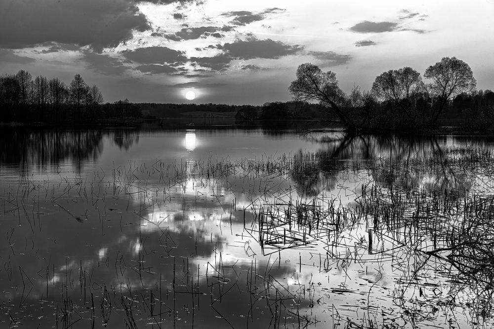 Вечер на озере Кодосно